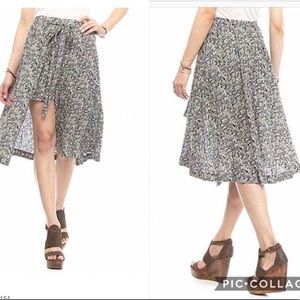 NWT, Free people love train skirt